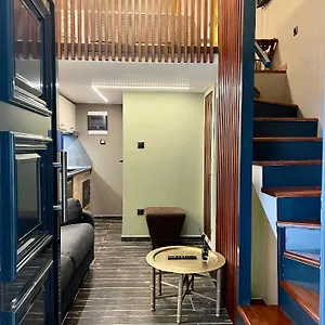 https://irini-thessaloniki-loft.hotels-of-thessaloniki.com